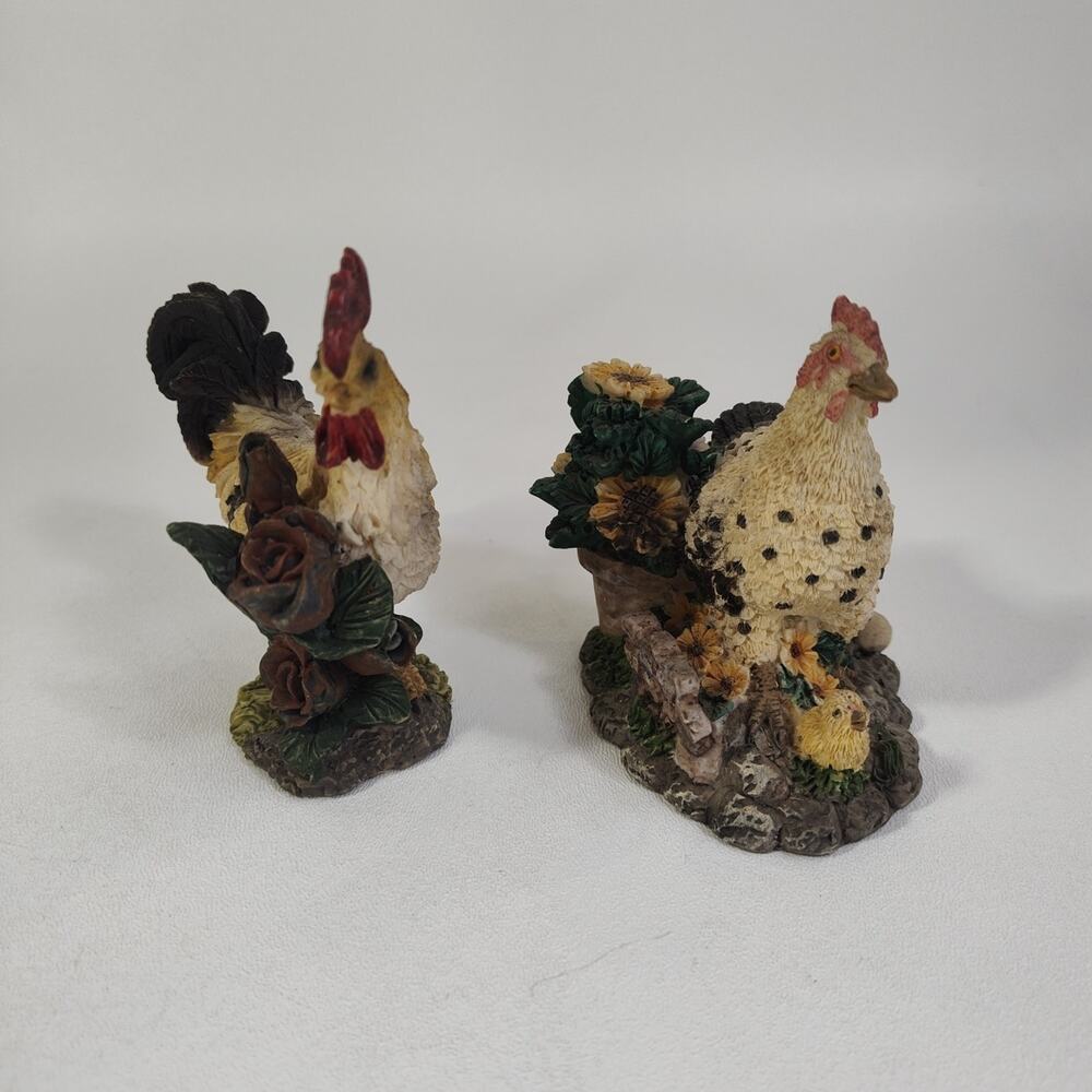VTG Rooster Chicken Hen Family Resin Figurine Baby Chicks Rooster Cute!_Lot of 2